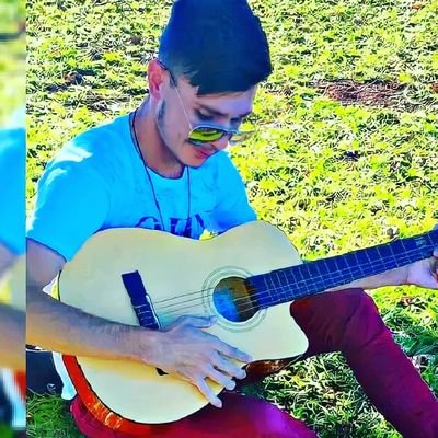 Rafaelc21985312's profile picture. 👑••Quem fica de joelhos diante de Deus, fica de pé  diante de qualquer  coisa👑❤🙏🏻