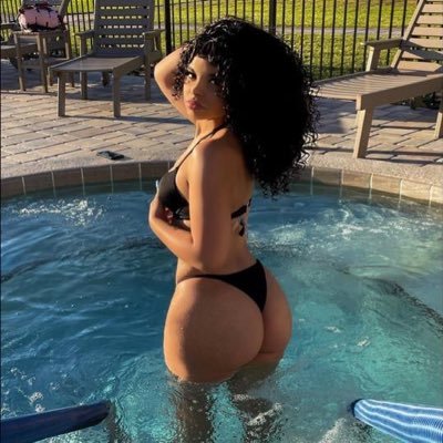 XQueenBaybee's profile picture. 29 your new reason to send to a bad bitch💅🏾❤️‍🔥Wanna meet we can set that up fast 💦💦😜📲 Gotta get that bag baby 💰