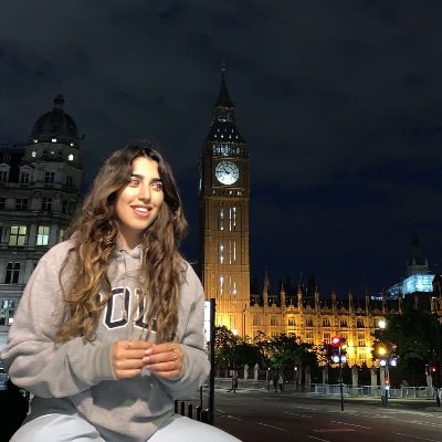 echriki's profile picture. Debería estar estudiando