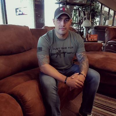 Anna26236466's profile picture. why is it that to find love is very hard❤️❤️🥰