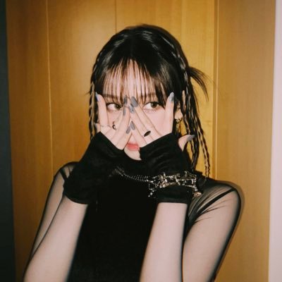 I love U KARINA 脳筋会会長ᓀ ·̫.ᓂ💙✒️🍔🚹INFP Be MY ae💙🦌🦋🐶《TWICE BLACKPINK aespa BABYMONSTER ILLIT》 フォロバ