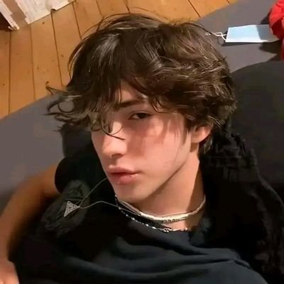 Ezikel_crom's profile picture. ain't shit