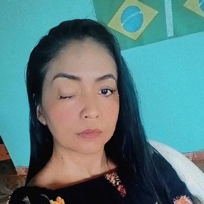 mãe de menina 🥰 amo meu país 🇧🇷
sou PATRIOTA .
🇧🇷🙏🥰💞 Deus acima de tudo e de todos.