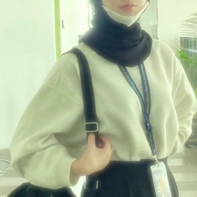 22 y.o. bi curious. ga open apa2, tp kalo penawaran menarik bisa dipertimbangkan :)
kalo mau jajanin, traktir aja hehe
https://t.co/TZBZ2OmQlN