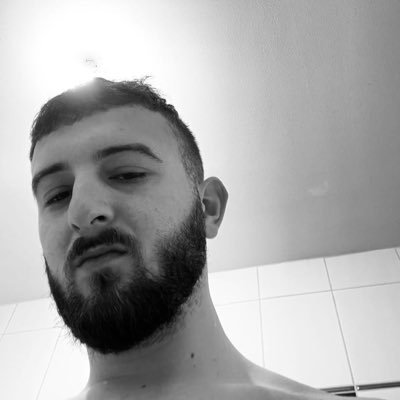 LORENZOO1307's profile picture. 