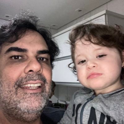 agofilho's profile picture. Casado, pai de 2 mlks que amo, apaixonado pelas minhas sobrinhas. Nerd. Corinthiano. Torcedor dos Lakers e dos Saints. Cosplayer nas horas vagas