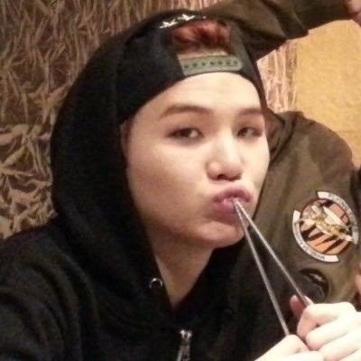 hopeboxsign's profile picture. only army ★ fan account