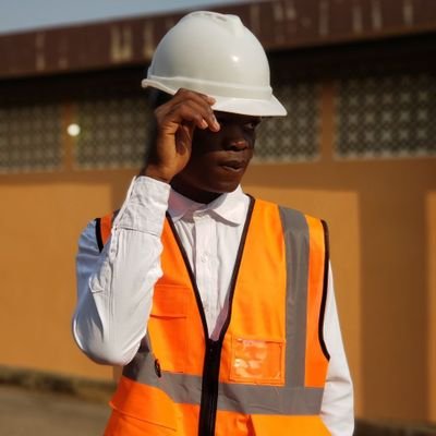 Engineering student at the National Advanced school of public works Yaoundé, Draftsman and Tech enthusiast, and believer in the Lord and Savior Jesus Christ