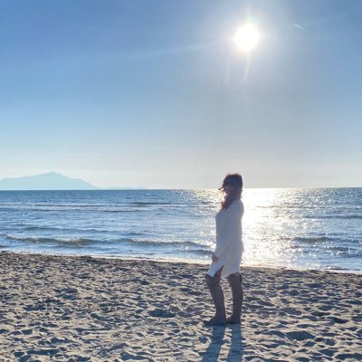 TeresaIacopo's profile picture. La gente ama stare al centro del mondo...a me basta un angolo dove c'è tutto il mio mondo...M.Gandy