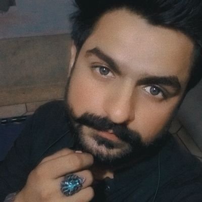 Alonelover10's profile picture. 