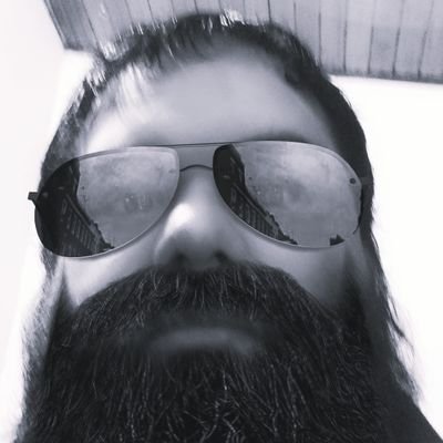 Solo aquellos que viven de rodillas ven a sus enemigos como gigantes
