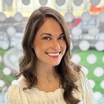 Professor of Sport Business at NYU, runner, gymnast, traveler, lover of 80s, & potential crazy cat lady. Views my own. she/her