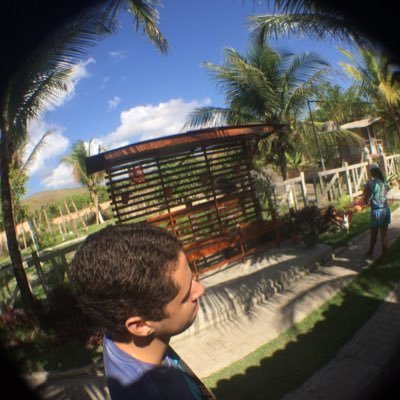 vhgnascimento's profile picture. um misto de besteira com mente vazia