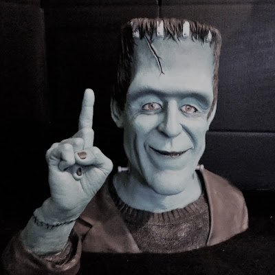 meredefils's profile picture. 