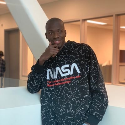 Chelsea 4L⚽ Muslim 👳 Electrical Engineer 👷|| content creator || philanthropist