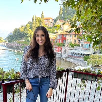 rsilvz's profile picture. 📍NYC |👩‍💻 revops | momager to rescue baby Olivier 🐶