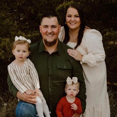 JUCO product/ NFL, CFL FREE AGENT LT/LS / follower of Christ/ #girldad