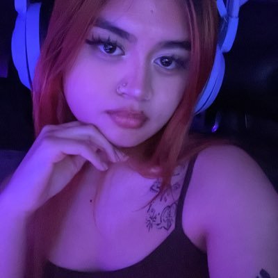 sureleen's profile picture. twitch affiliate & mod :)