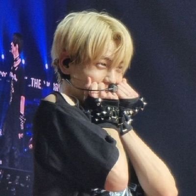 txtmyworldd's profile picture. 🩵💛🩵