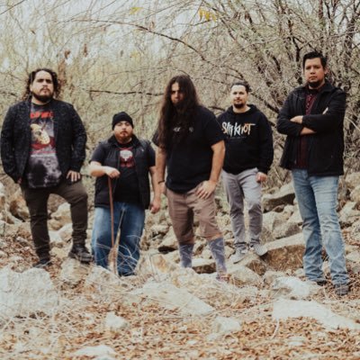 Metal band from yuma AZ, banda de metal de Yuma AZ , we love to project energy on every single of out shows, thank you all