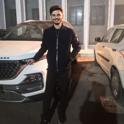 mahan_vj's profile picture. •Computer Engineer  
•BCI