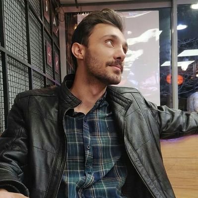 گاهی از فیلم و کتاب مینویسم. البته بیشتر
چرتوپرت میگم.
Designer