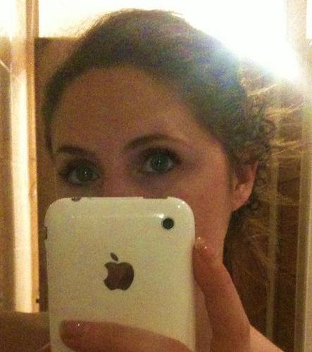 Tokyo_Louise's profile picture. Office worker, writer and avid reader of everything. I love all things Japanese. Love art. Love London Town; Southbank is my favourite place to be!