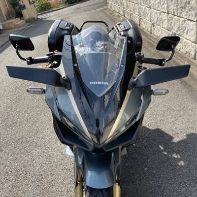 K_Katagiri54's profile picture. デザインやってます。機密の事は呟きません。