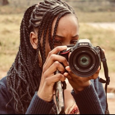Scholar , Photographer , Woman, Artist.,.IG:@yvanna_shooter   🇨🇲