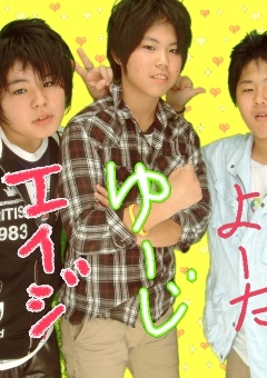 中３ 男 バスケやってます(_)ポディションはGとFです。 ちなみに中学生です。 フォローされたらリフォロー100% AKBと韓国ドラマにはまってます♪シドと金爆好きやで!! あとプリクラ真ん中～(_)ダメでごめん… 直メしたいので、もしよかったらダイレクトメールしてください～(^-^)