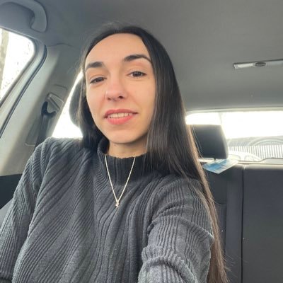 Il mio supplizio è quando non mi credo in armonia. 👩🍳🍷 Noia. #SeBuscanValientes #StopBullying. ¿Cocinamos juntos en twitch?