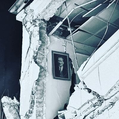 TÜRKÇÜ
ATATÜRKÇÜ...Kimsenin yandaşı olmayan Atatürk'e düşman olana düşman Gazeteci Jurnalist