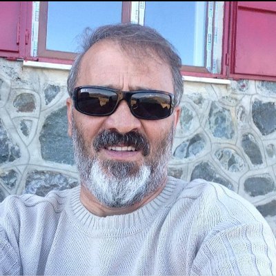 davutpervanlar's profile picture. 