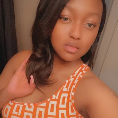 armychic1998's profile picture. Poetry writer AAMU #21 Go hard today because tomorrow isn’t promised ❤️❤️💦💋