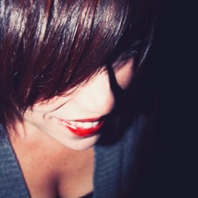 Lefvre2D's profile picture. Citoyenne engagée. Contre toute forme de discrimination et violence, racisme et sexisme. Plus sur le terrain que les réseaux. Amie du vivant.