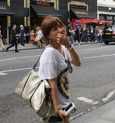 Jungeun_chang's profile picture. 낮에는꽃따라밤에는별따라.