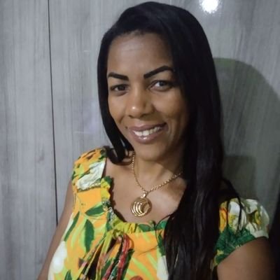 seja luz em meio a escuridão ❤
Thayná e Matheus 👩‍👧‍👦
cabeleireira 💇💅