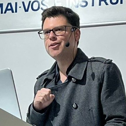 OctavioSobreiro's profile picture. Theoretical physicist and material scientist. Self-directed learner in linguistics, philosophy, politics, and theology.