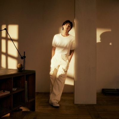 fortheWINine's profile picture. there she glows ✨