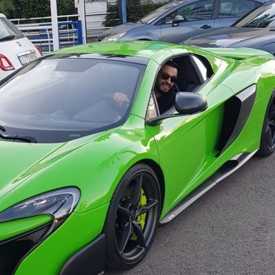 mehdithereal1's profile picture. Marroquí-Español
إن ينصركم الله فلا غالب لكم