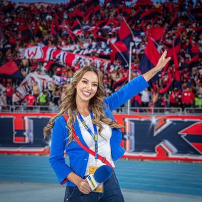 * Periodista & Presentadora Tv. @tigosportsbol ⚽️ Reina de Santa Cruz 2018 👑 * Team @nike ⚡️ * Fútbol Clásico 📻 @classicafm