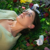 e l i s h é v a (@elishevalilla) 's Twitter Profile