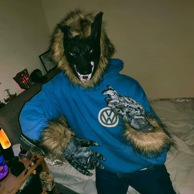 ClawzersTheWolf's profile picture. 