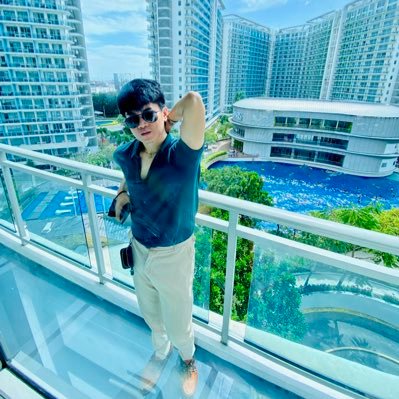 If you hate me but you keep on checking me out, you're not a hater. Dude, you're a big fan! 💪😎 IG: @diyoshua; CC: https://t.co/VUAmhsbXZd