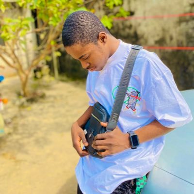 prosper0122's profile picture. #coding freek#💯🇱🇷