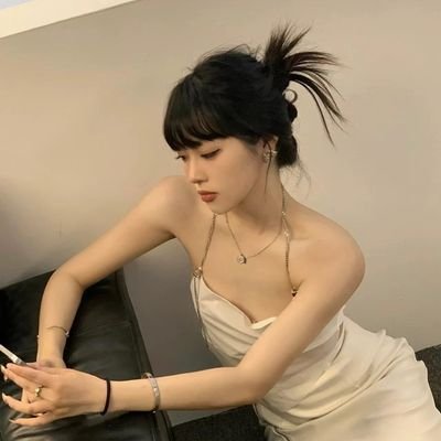 bxdlq73323312's profile picture. In this world, only those men who really feel happy can give women happiness.