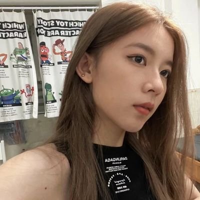 equjz98941856's profile picture. Since when, you are in my heart occupied others, unshakable position.