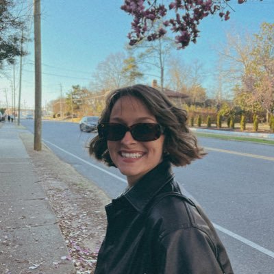 ellemackenzee's profile picture. i don’t use twitter