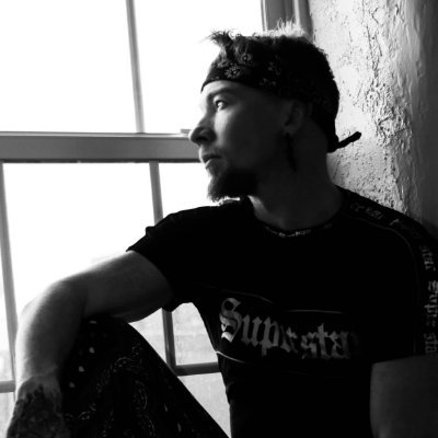 | Musician | Performer | Creator | Part-time @Avengers | | https://t.co/niEcQBEY7v | https://t.co/giHrNaDO8M | https://t.co/KnKgCd6kis |