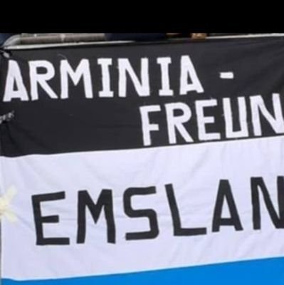 dsc_freunde_EL's profile picture. Der womöglich kleinste offizielle Arminia-Fanclub
🖤🤍💙 Gegenmeinungen jederzeit per DM 🥸
Außerdem Große KEC Fans 🦈🏒❤️
Nein zur AfD 🚫 Nein zu Red Bull 🚫